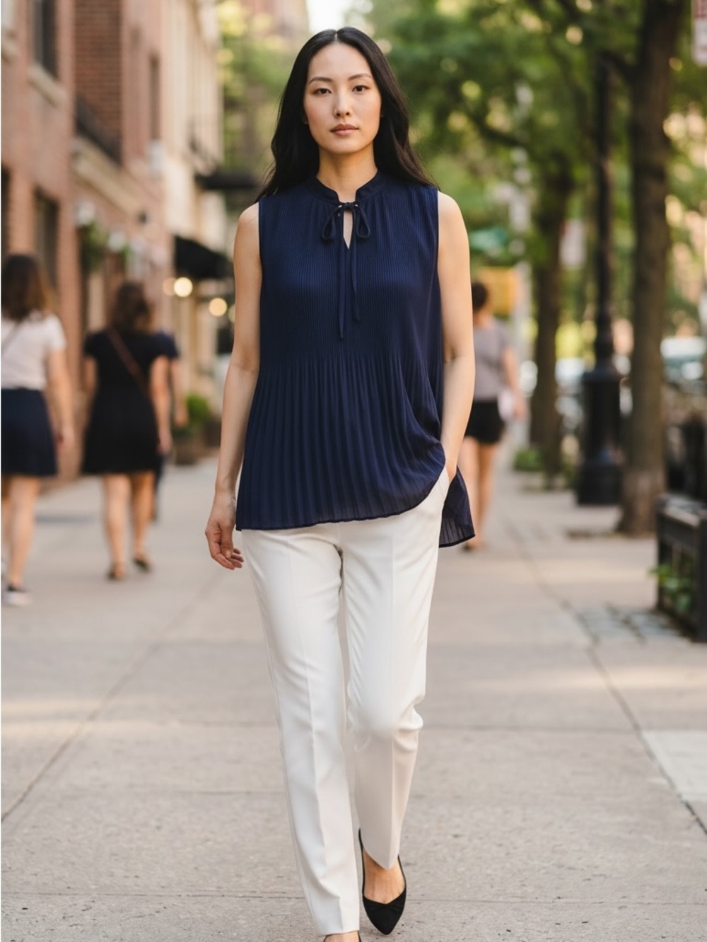 Current Air Black Sleeveless Pleated Tie-Neck Blouse